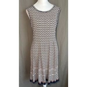 Max Studio Blue Pink White Chevron Day Dress mini shift sleeveless Size Small